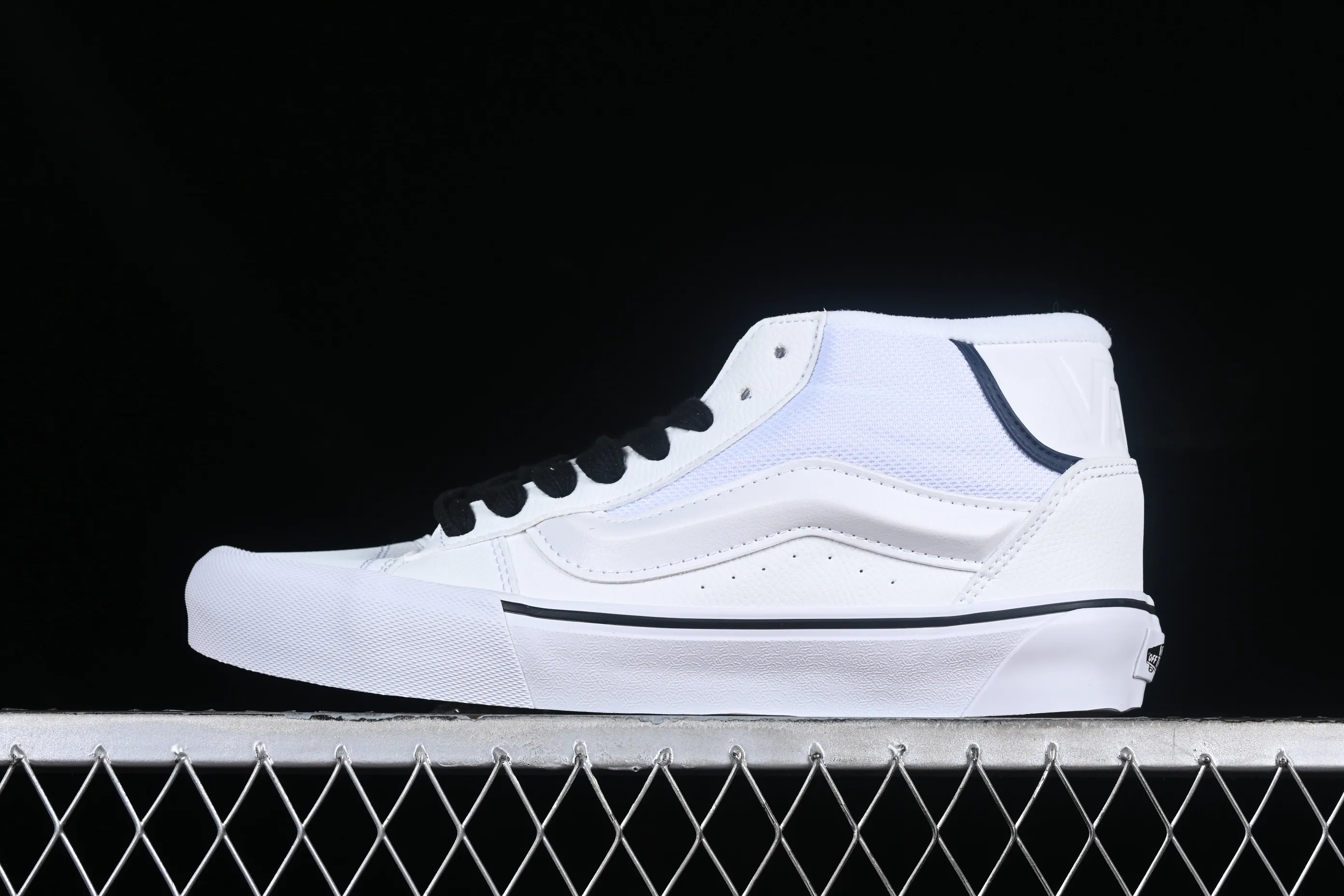 All categories Vans Vans series Vans Mid Vans Zhongbang Vans Knu Skool Vans official fat version of mid-top bread shoes VN000CQ97WTD